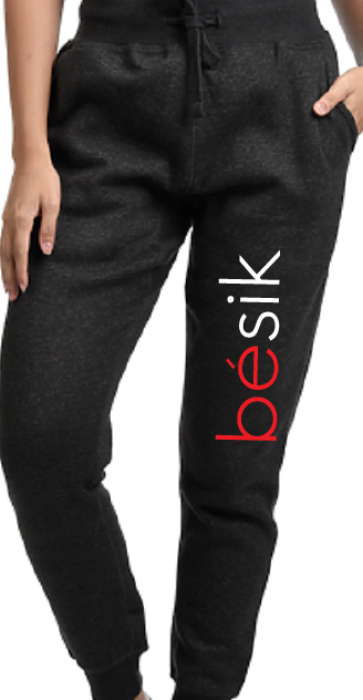 women bésik joggers